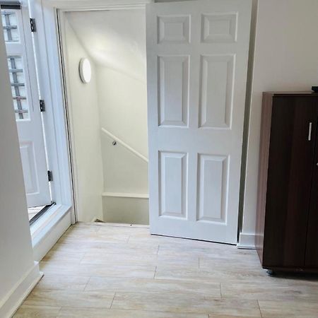 Luxury Maisonette Ll Londra Esterno foto